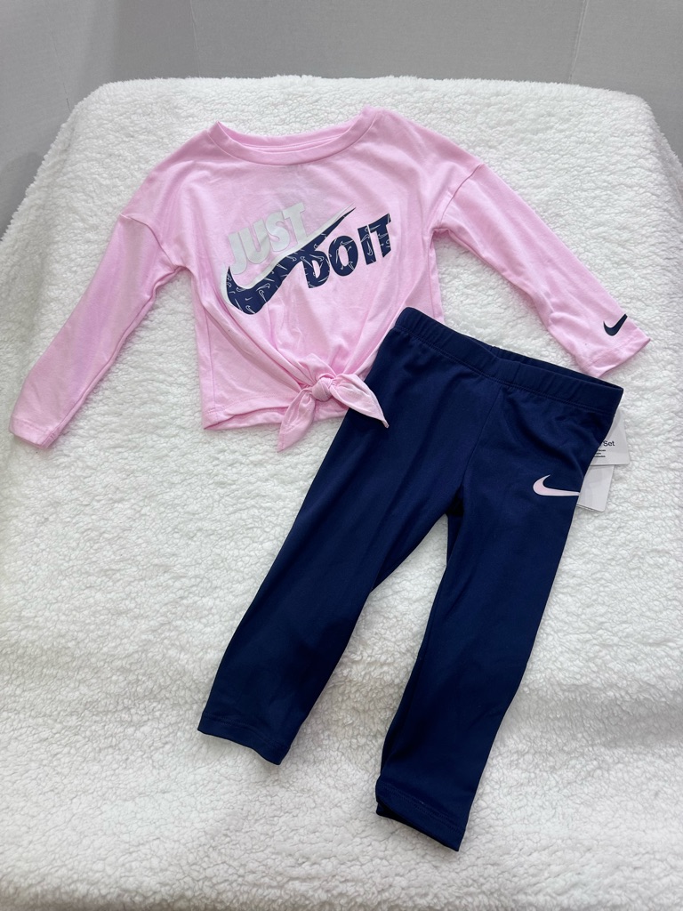 Girl’s Nike Long Sleeve Top And Legging Set